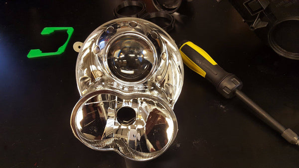 2000-2006 Mini R53 DEPO Morimoto H1 8.0 / Micro D2S C-Brackets