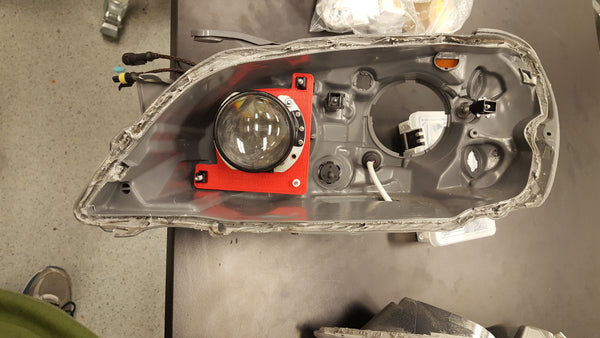 1998-2005 Lexus IS250/300 Mini H1 High Beam C-Brackets