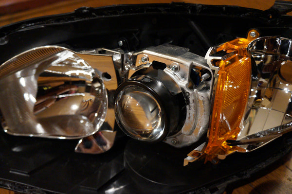 2006-2014 Subaru WRX Mini H1 8.0 / Micro D2S Retrofit C-Bracket